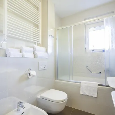 Appartamento With Parking Space - 17355