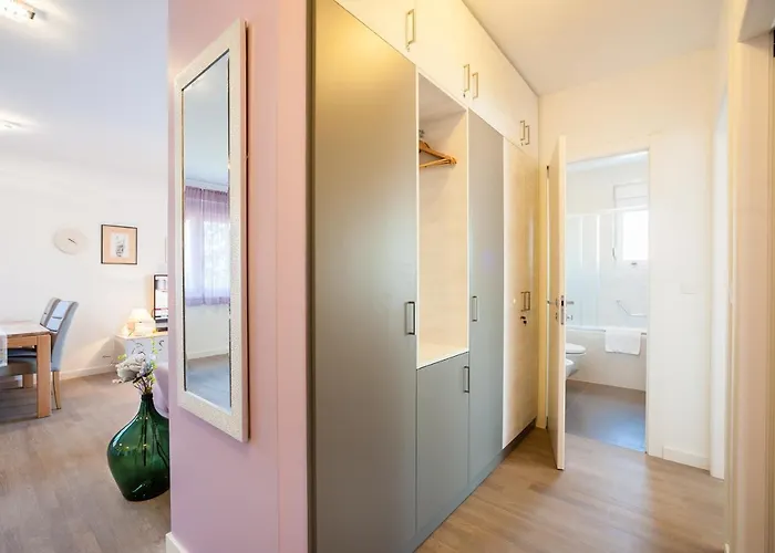 With Parking Space - 17355 Apartman *